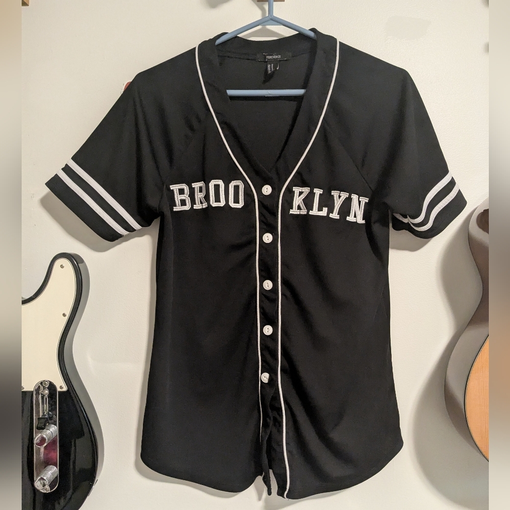 Brooklin Button up